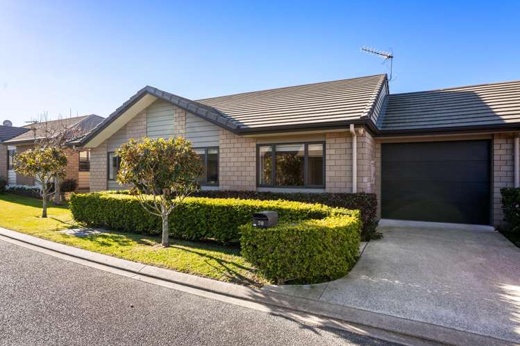 38 Royalle Mews_1