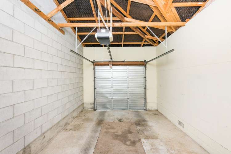 2 Katene Street West End_14