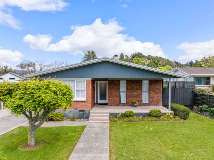 11 Fairway Drive Kamo_9