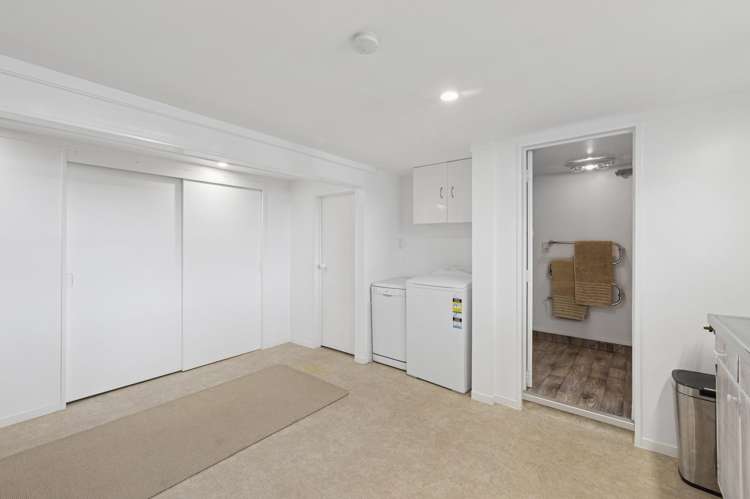 9 Gillies Avenue Central_24