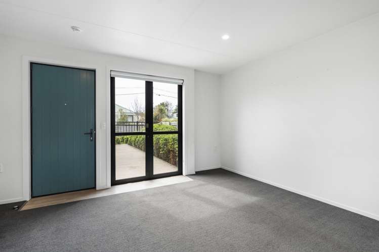 4/14 Buffon Street Waltham_8
