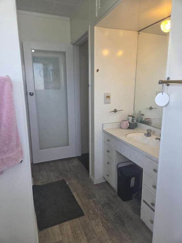 Room 2/528 Papamoa Beach Road 1131_4