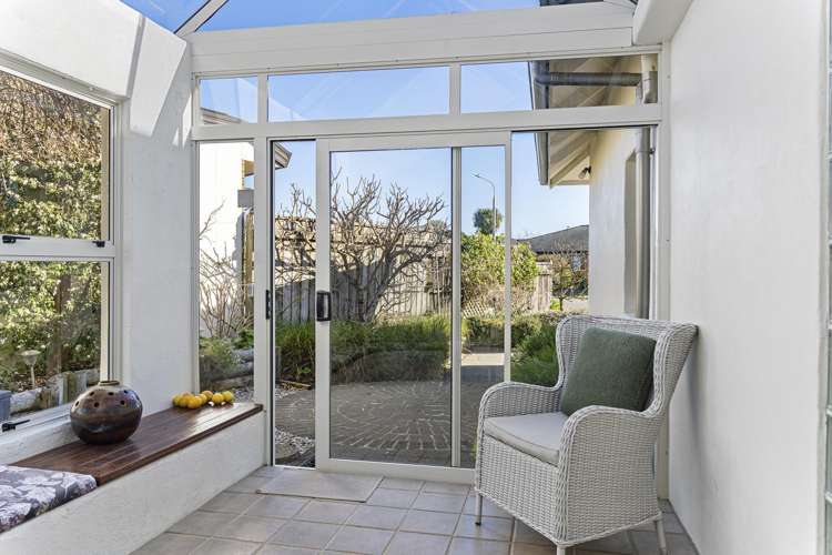 3 Waiwera Place Merrilands_16