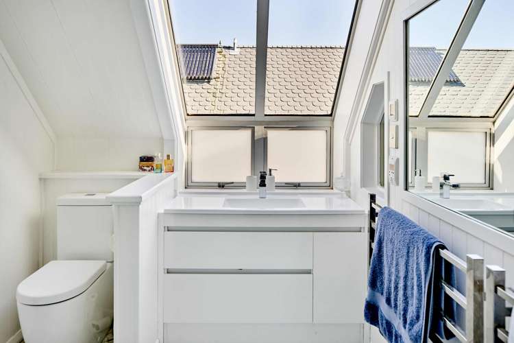 147 Marine Parade Eastbourne_24