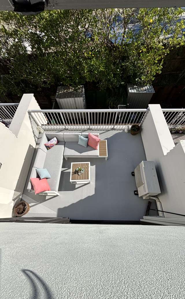 13/46 Carlos Drive Flat Bush_2