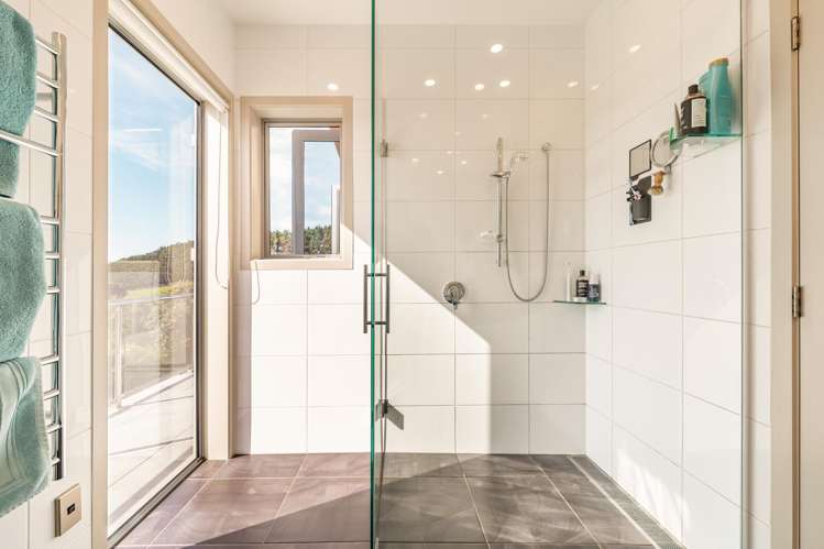 75B Paremata Haywards Road Judgeford_15