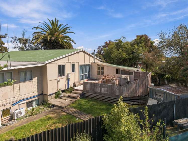 9 and 13 Esk Crescent Tokoroa_3