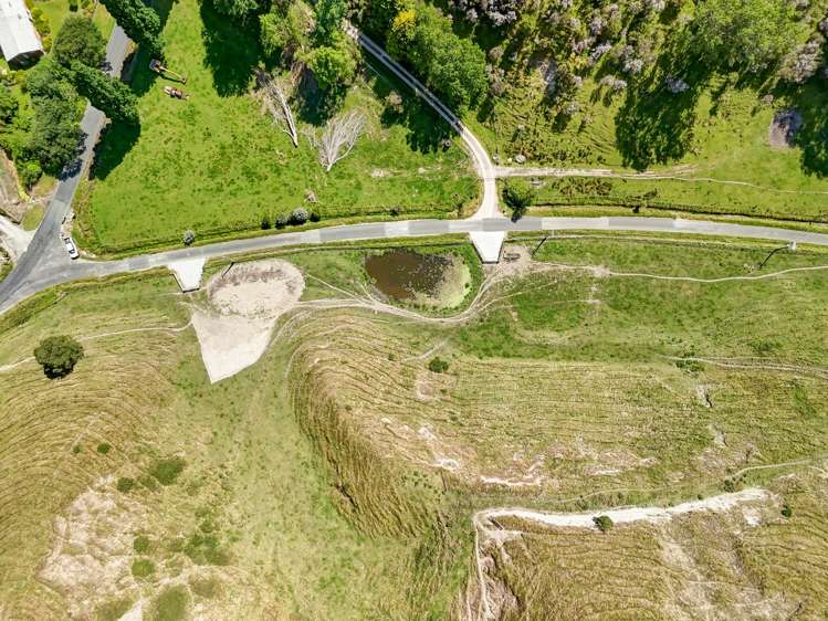 52 Longacre Road Okoia_8