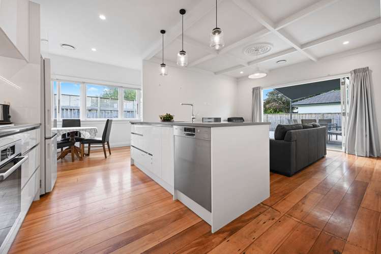 37 Firth Street Hamilton East_11