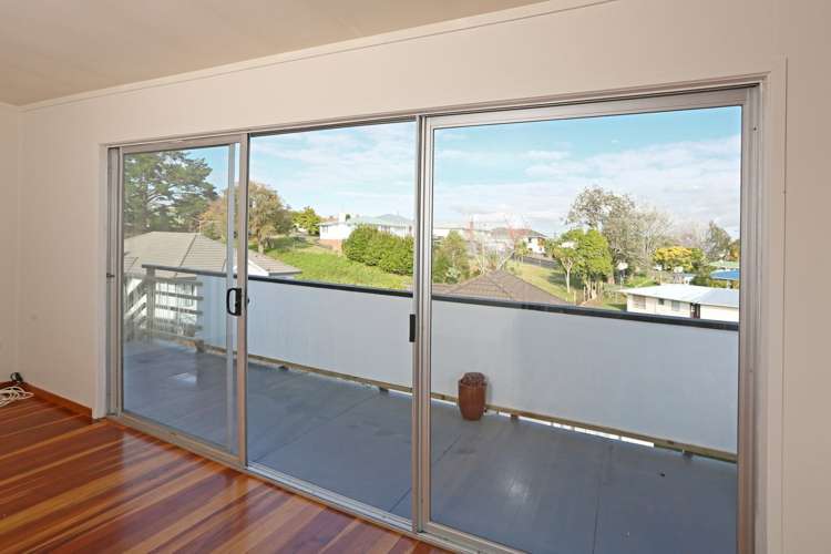 23 Castaing Crescent Te Atatu South_6