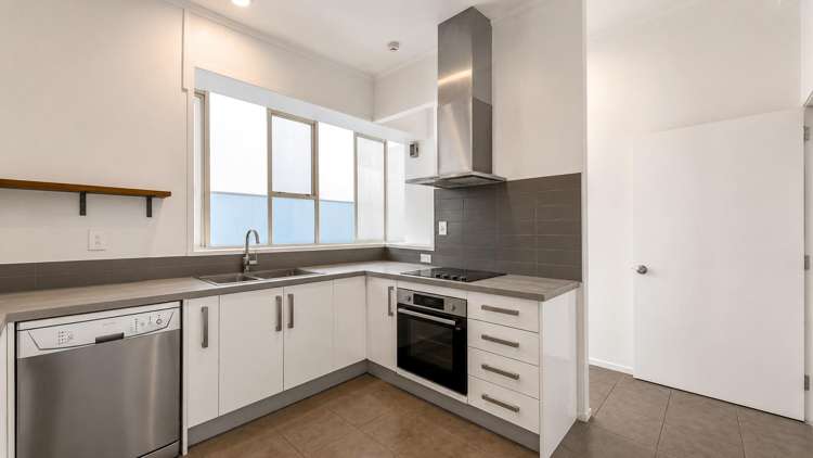 112 Broadway Matamata_15