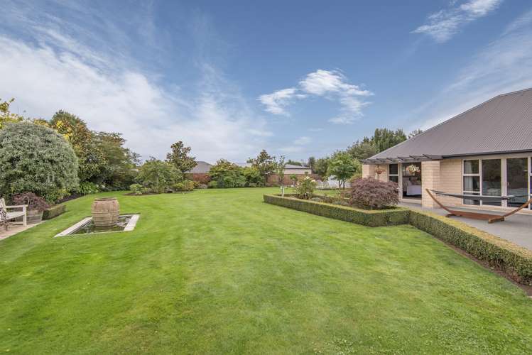 14 Stables Drive Lincoln_21