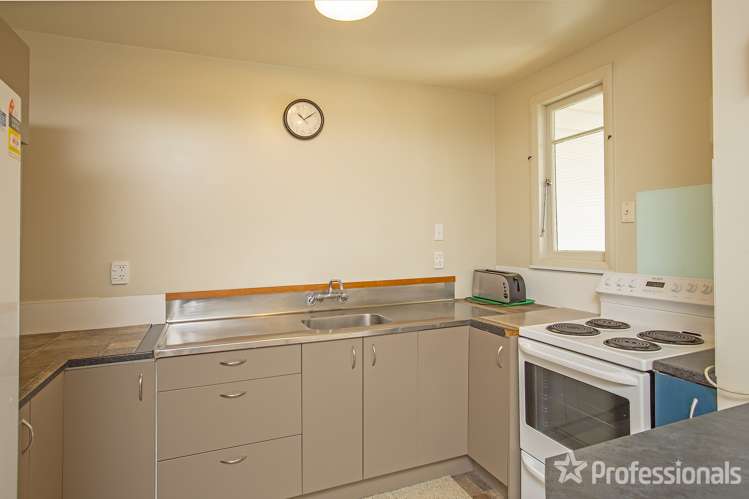 25 Hilton Road Carterton_13