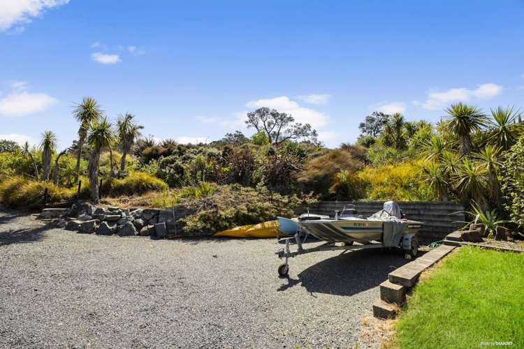 11 Young Street Mahurangi East_12