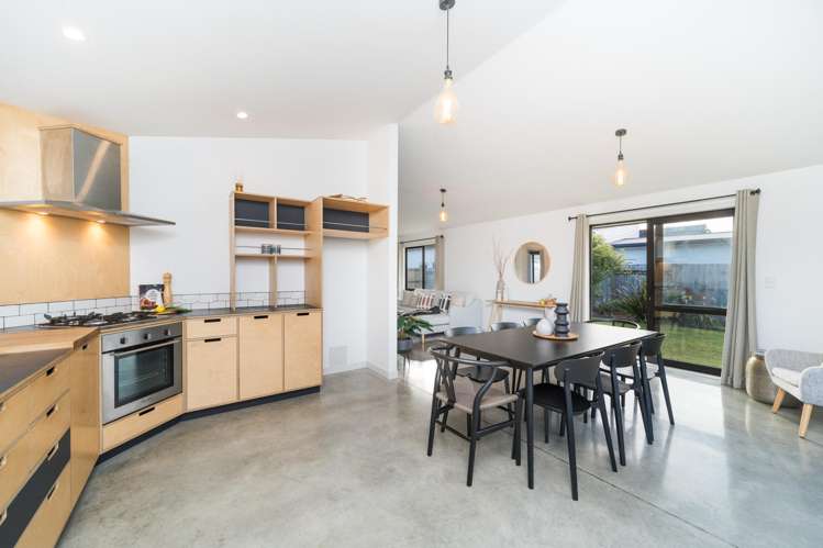 26 Poplar Grove Feilding_17