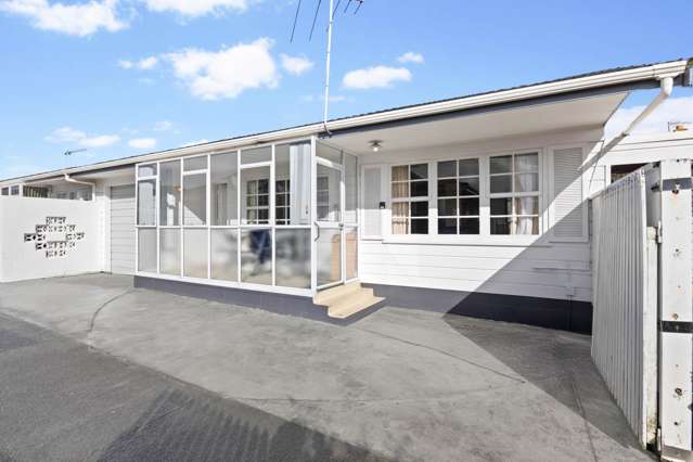 Prime Location – Heart of Papatoetoe