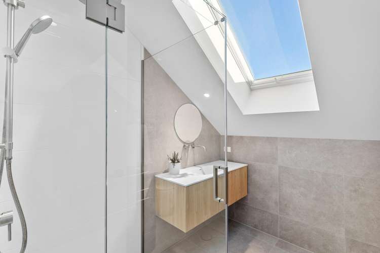 8 Kerrera Lane Jack's Point_24