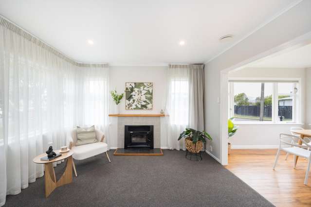 11 Churchill Avenue Feilding_3