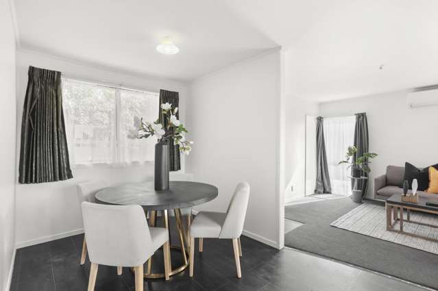 208 Solar Road Glen Eden_4