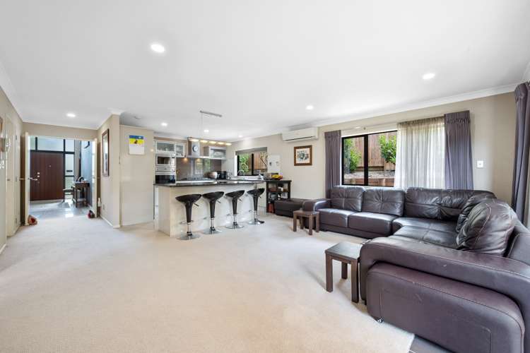 5 Gibbston Crescent Flat Bush_10