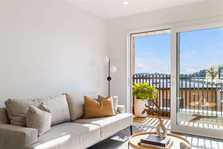 7/27b Hudson Bay Road Hobsonville_11