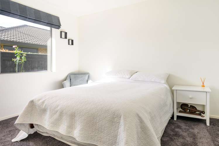 24 Liberty Grove Kelvin Grove_12