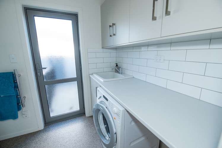 8b Naylor Street Clyde_14