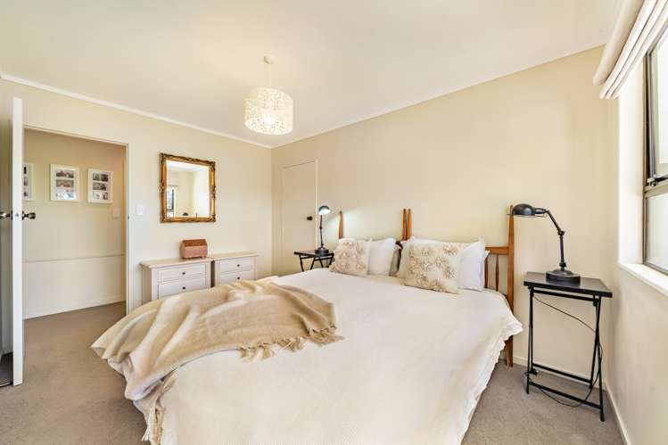 15 Longitude Place Whitby_23