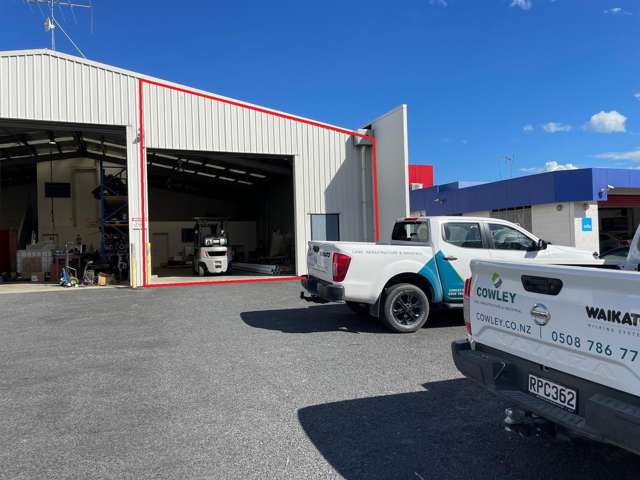 Warehousing and Office/Yard