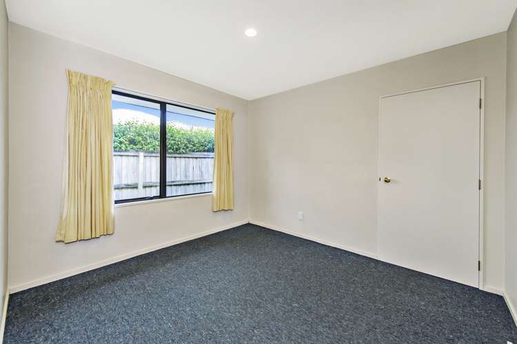 8 Oldham Place Darfield_10