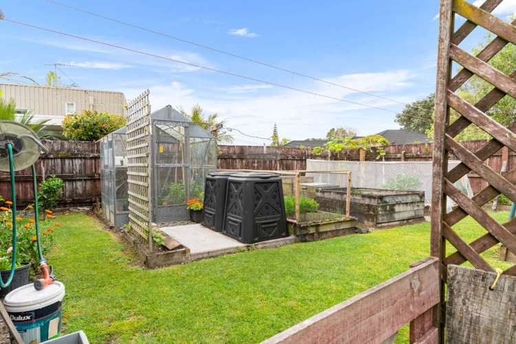 16 Graham Street One Tree Point_21