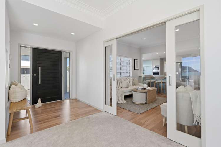 19 Beach Road Otumoetai_13