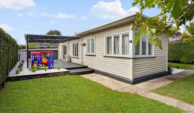 Large family home 3 Bed room 2 Toilets&Showers