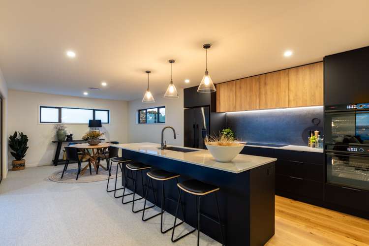 9 Bayly Road Moturoa_1