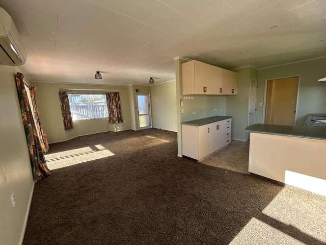 8 Hogg Crescent 10754_1