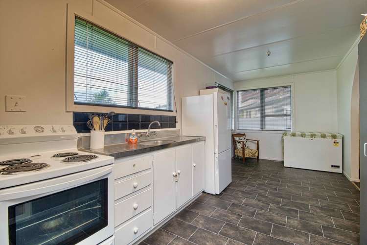 66 Liverpool Crescent Flaxmere_5