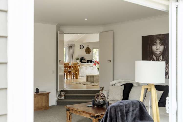 29 Chesham Avenue Waipahihi_10