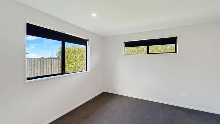 13 Quinn Cr Woodend_8