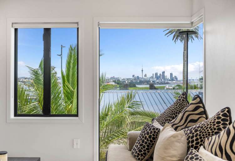 2/48 Te Arawa Street Orakei_2