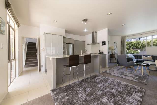 2/34 Byron Avenue Takapuna_3