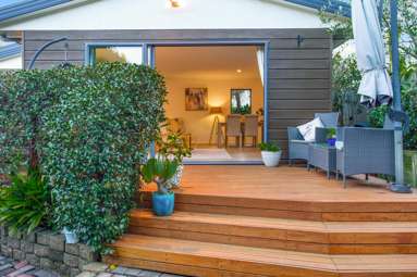 3/6A Botany Road_4