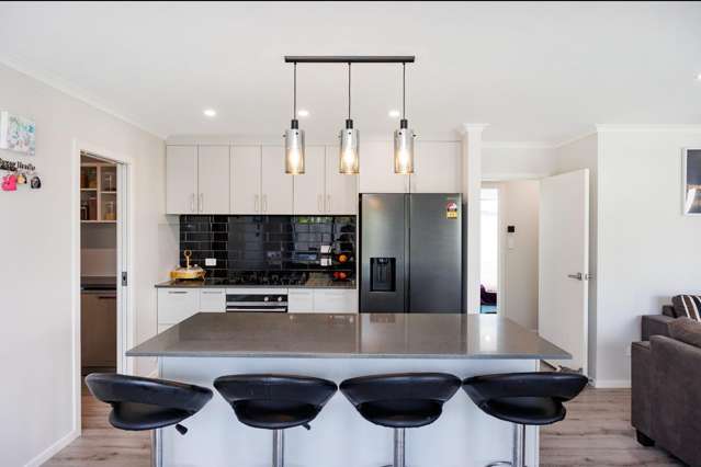 8 Henty Lane Marton_1