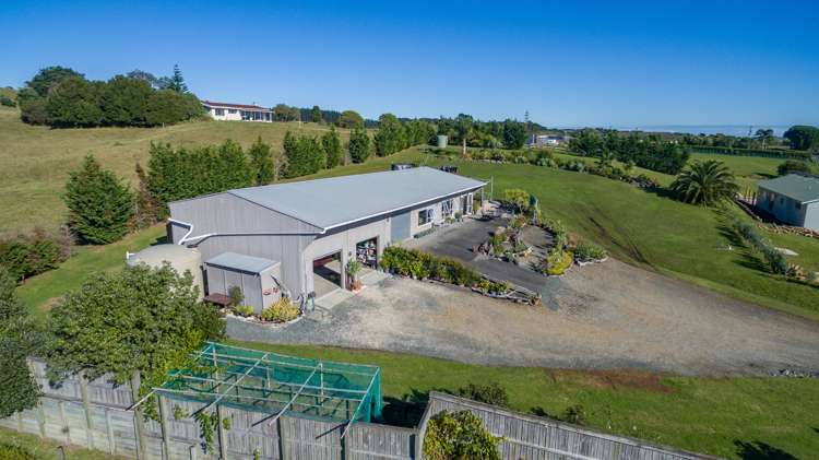 5b Ocean View Road Cable Bay_1