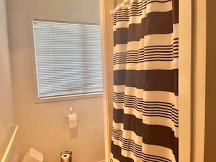 1/20 Reid Road New Lynn_4