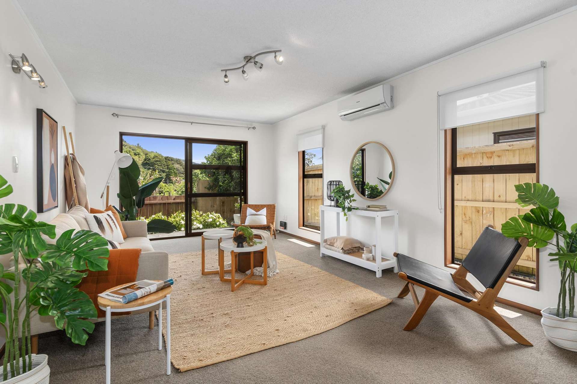 2/7 Crawford Crescent Kamo_0