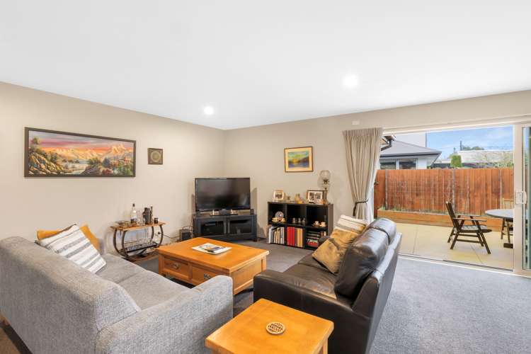 16d Waitikiri Drive Parklands_8