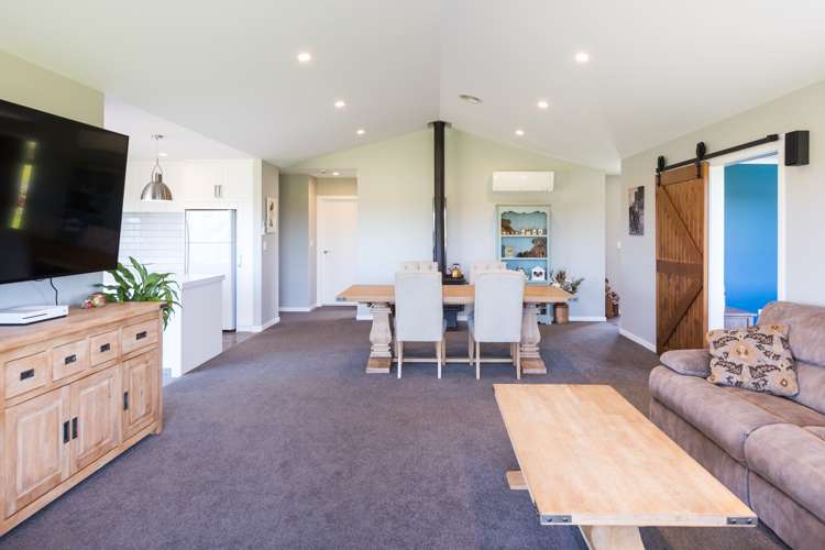 467 Lees Road Feilding_17