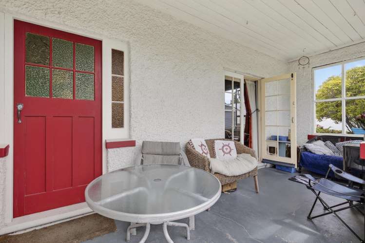 53 Titania Street Stratford_15