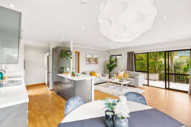 15 Compass Place Te Atatu Peninsula_11