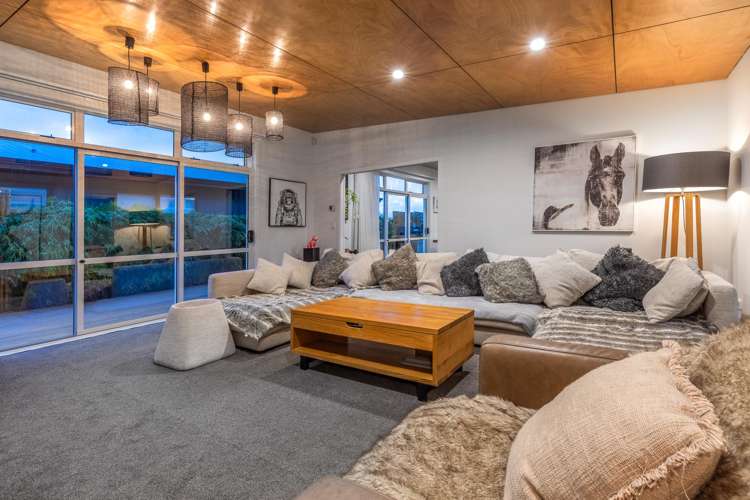 39 Waipunahau Road Waikanae_10